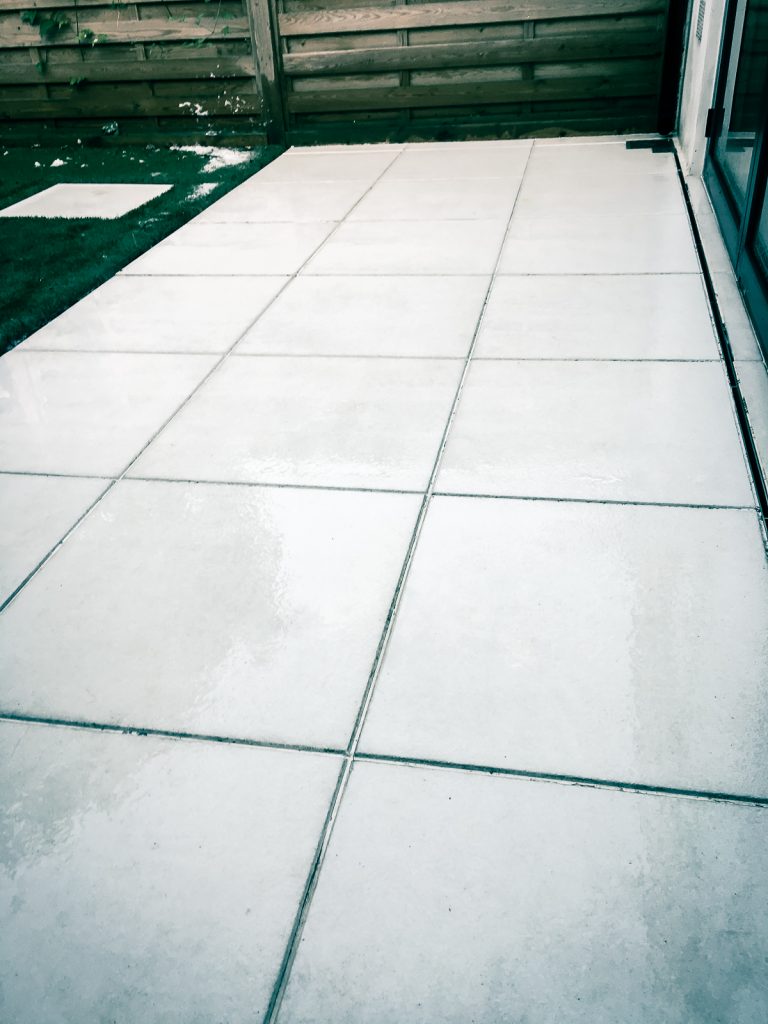 Pressure washing Service for terrace in London